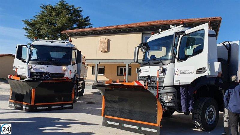 La Diputación de Guadalajara en acción: operativo de vehículos y trabajadores ante las nevadas.