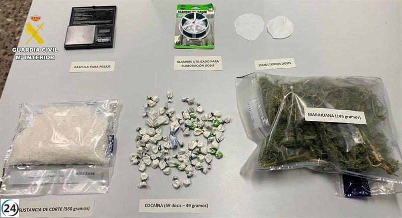 Detienen a individuo en Casas Ibáñez por posesión de drogas: 660 dosis de cocaína y marihuana incautadas.