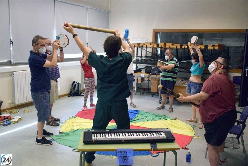 Estival Cuenca ofrece talleres de musicoterapia para personas con diversidad funcional y cáncer.