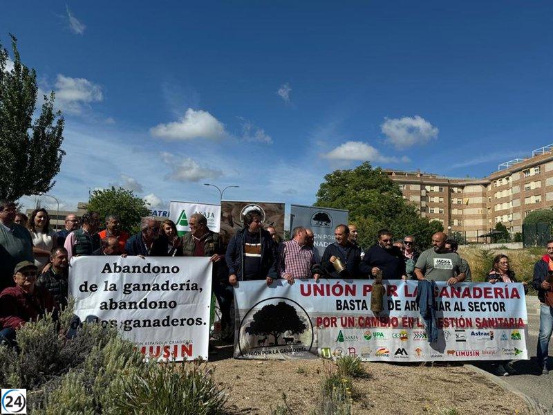 Asaja urge al Foro de la Ganadería Extensiva a atender propuestas ante crisis del sector.