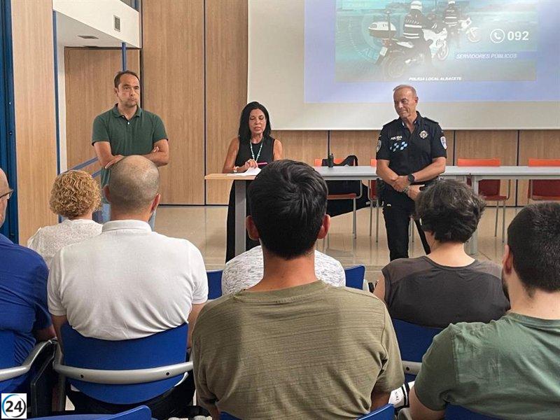 Personal de seguridad y porteros de la Feria de Albacete reciben formación en atención a víctimas de agresión sexual