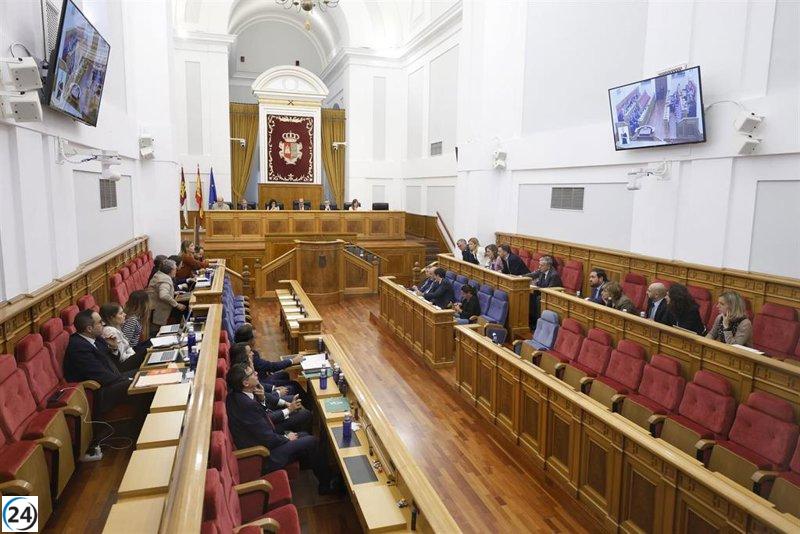 Ruiz Molina inicia el debate reconociendo el acuerdo del PP sobre los gastos de DANA en medio de una profunda polarización política.
