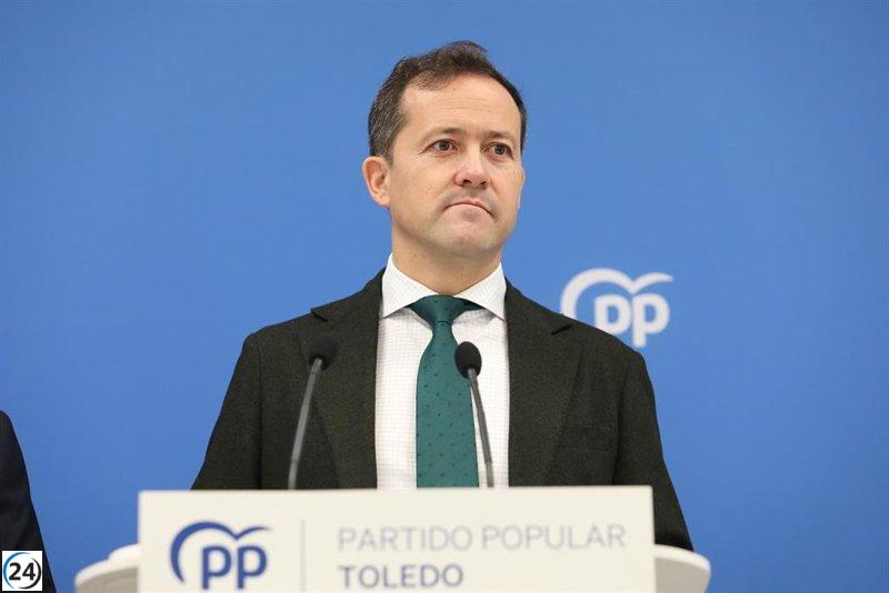 Presidente del PP en Toledo evita pronunciarse sobre posible pacto con Vox y Junts en moción de censura, pero destaca la importancia de elecciones.