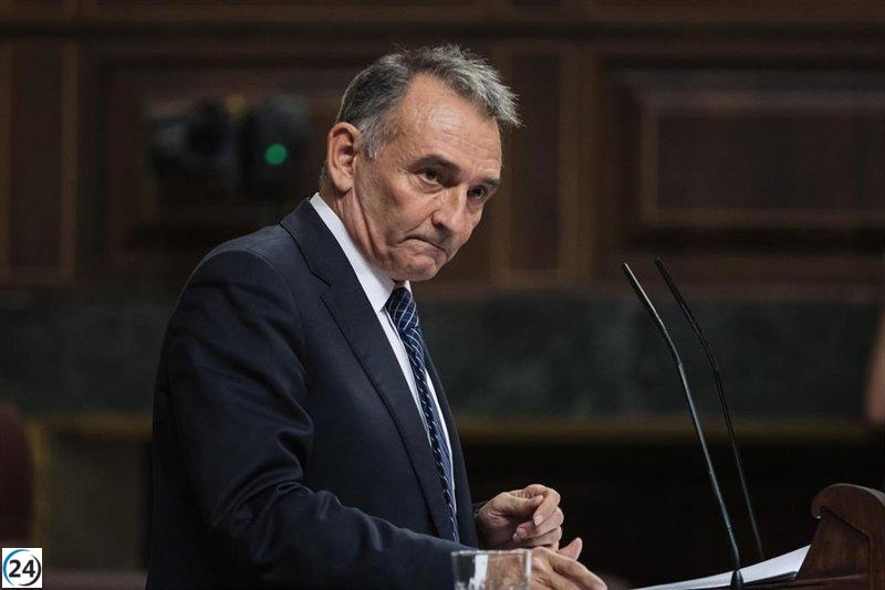 Santiago (IU) solicita a los partidos que faciliten la reducción de la jornada laboral y exige a PP y Junts una postura clara.
