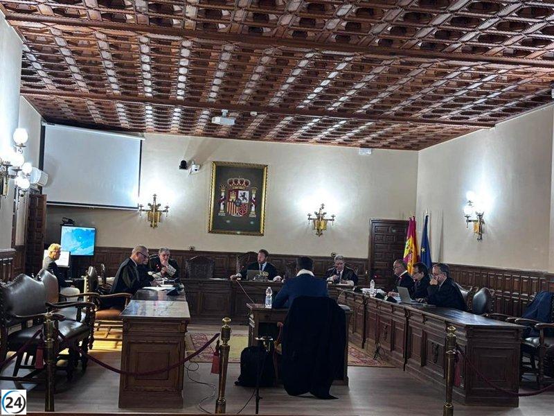 Profesor de religión en Cuenca reivindica su inocencia ante acusaciones de abuso, alegando que la menor estaba enamorada de él.