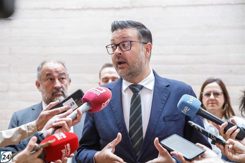 Pastor asegura que el calendario educativo se ajusta a fechas estándar y permite la inclusión de días no lectivos.