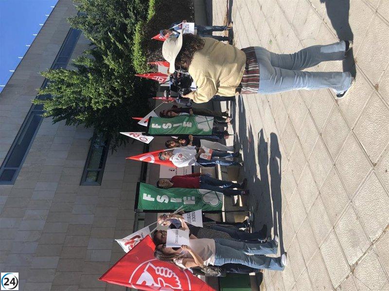 La educación concertada solicita a la Junta dialogar sobre jubilación parcial, disminución de horas de clase y compensación por antigüedad.