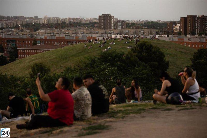 Este domingo, Cuenca, Albacete y Toledo enfrentarán calor extremo, mientras que Guadalajara se prepara para tormentas.