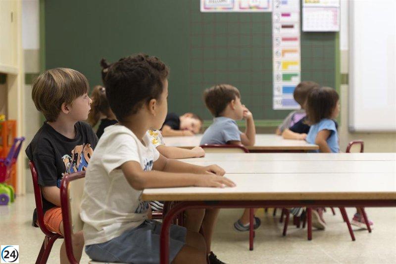 Junta lanza un millón de euros en apoyo para transporte y comedor de estudiantes en colegios concertados.