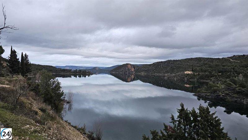 Las reservas de los embalses de Entrepeñas y Buendía disminuyen 15,83 hectómetros, alcanzando un total de 1.541,75, lo que representa el 61,22% de su capacidad total.