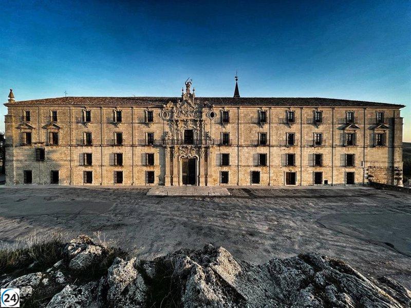 Ocho nuevos caballeros se unen a las Órdenes Militares en el Monasterio de Uclés.