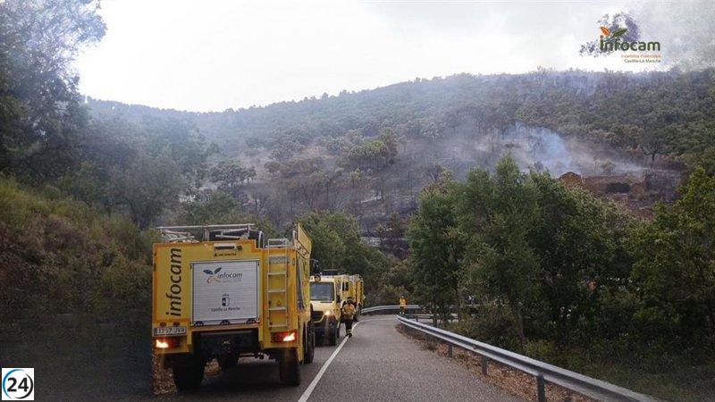 Declaran extinguido el incendio forestal en Los Navalucillos.