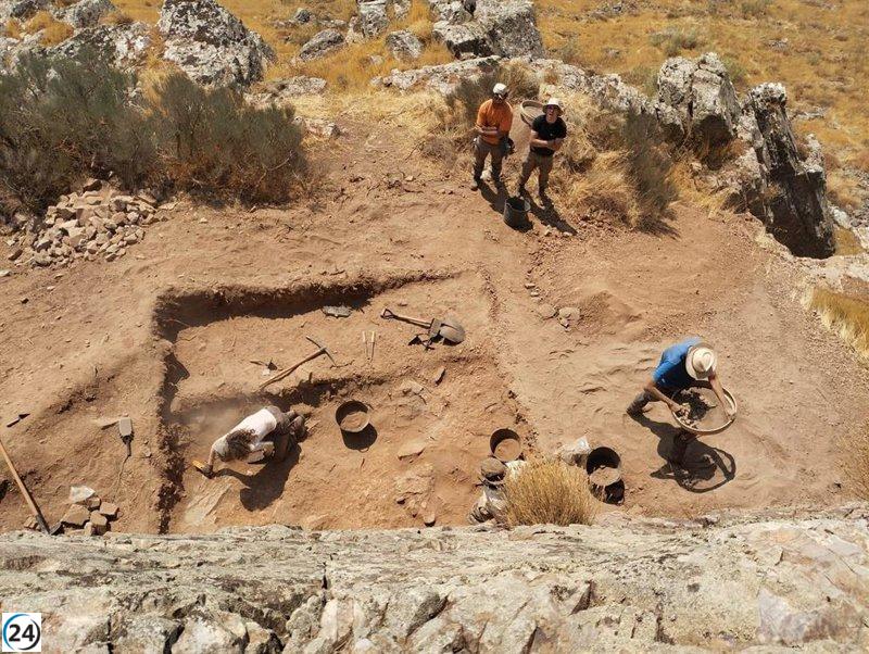 Los Yébenes se reafirma como un renombrado centro arqueológico tras importantes descubrimientos megalíticos.