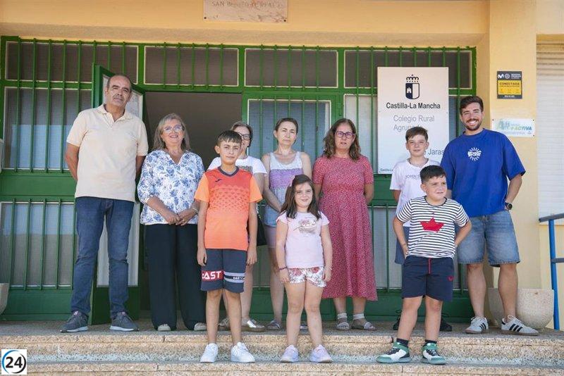 San Benito preserva escuela rural para 3 niños, facilitando la vida familiar.