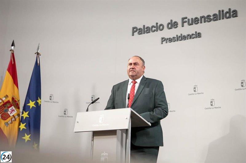 Lizán respalda la labor de la Junta en el apoyo por sequía y critica al PP por crear confusión en el sector agrícola.