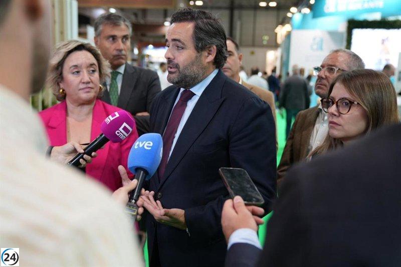 Núñez reafirma su oposición a las estrategias agrícolas de Page y reafirma su apoyo al sector hortofructícola.