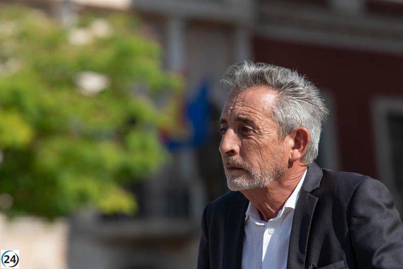 IU Valdepeñas se opone a la moción de censura contra el PSOE y exige la renuncia del alcalde.