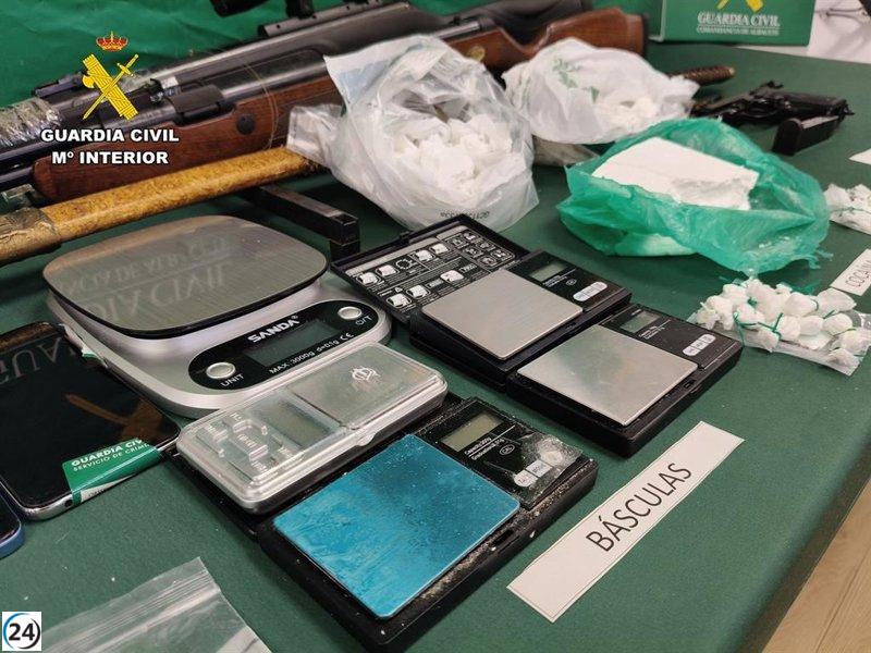 Desmantelan redes de narcotráfico en Manchuela: 25 arrestos en operativos recientes.