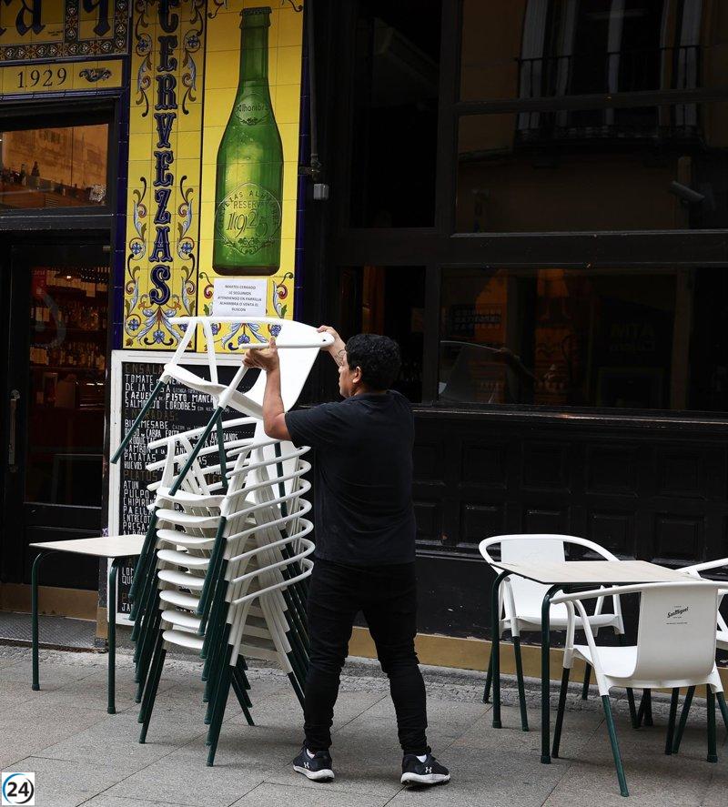 En Castilla-La Mancha, los salarios y costes laborales aumentan un 3,7% en el tercer trimestre, superando la media del país.