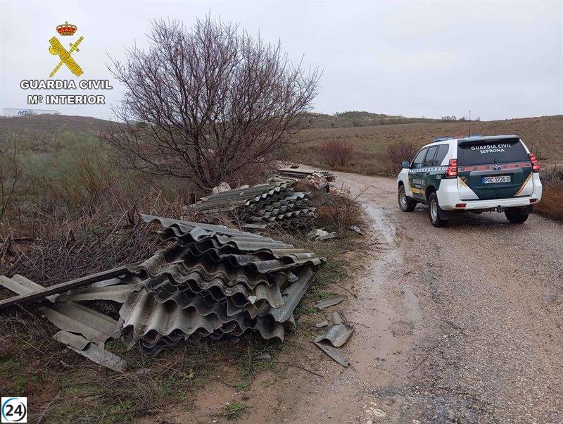 Detenidos dos individuos por manipulación ilícita de fibrocemento en Guadalajara.