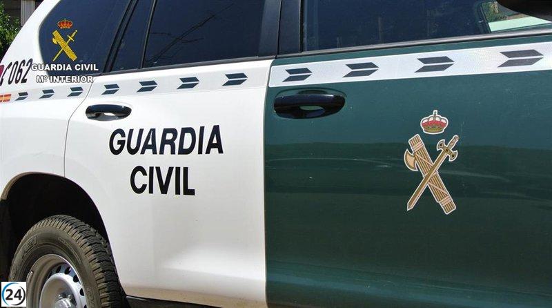 Un trabajador de 63 años sufre lesiones al caer de un dumper en Castillo de Garcimuñoz.