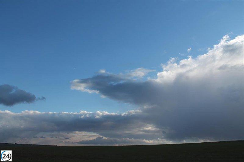 Desbordamiento de arroyo interrumpe el tráfico en la CM-4114 en Malagón, Ciudad Real.