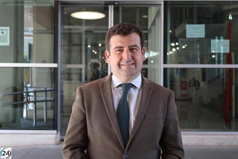 Chamorro de Vox busca gobernar Ciudad Real para fomentar emprendimiento y mejorar el ambiente para jóvenes y familias.