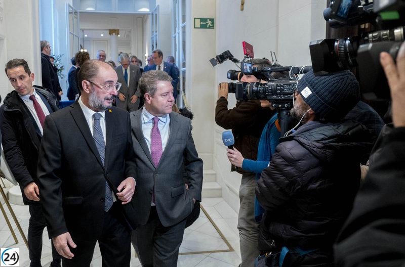 Page y Lambán faltan a Comité Federal del PSOE tras reorganización de listas.