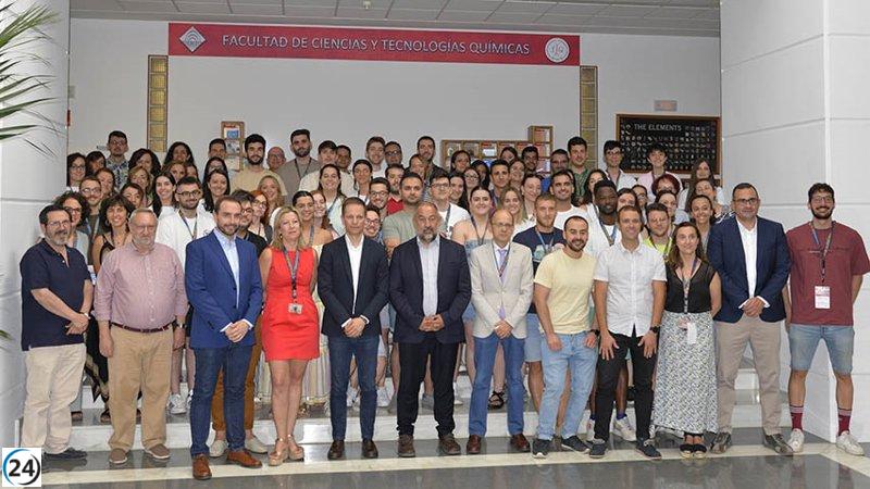 Aumento significativo en becas predoctorales: de 30 a 48, según Garde.