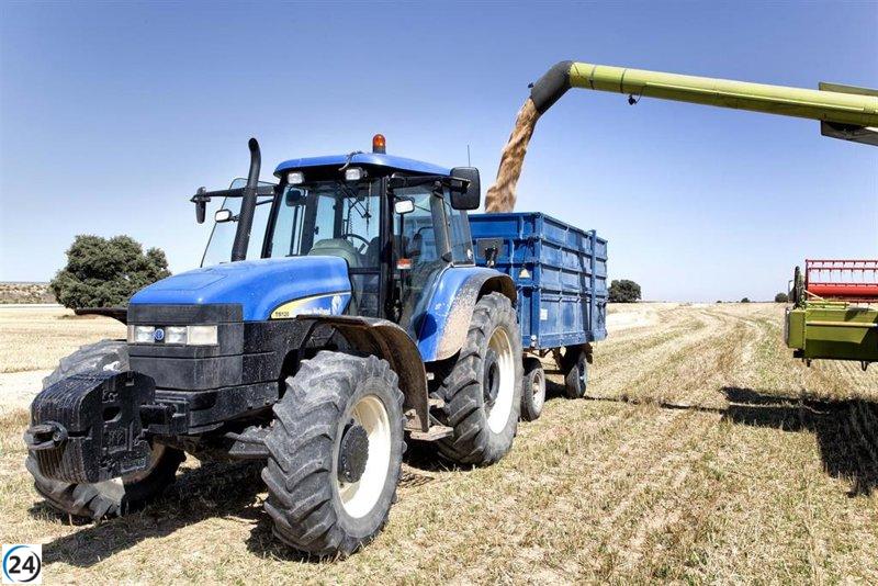 Agricultura aumenta partida en 100.000 euros para asistir con seguros agrarios ante la creciente demanda.