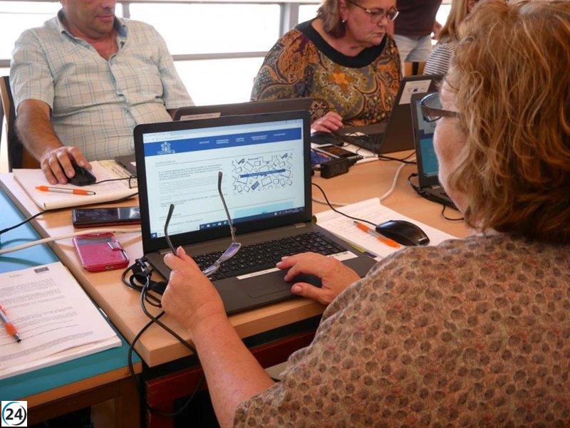 Programa de digitalización para mayores de 55 de C-LM, nominado a #EuropaSeSiente.