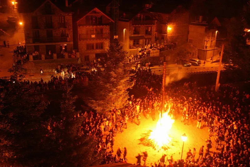 Las Fiestas de San Juan en Cuenca: hogueras y leyendas